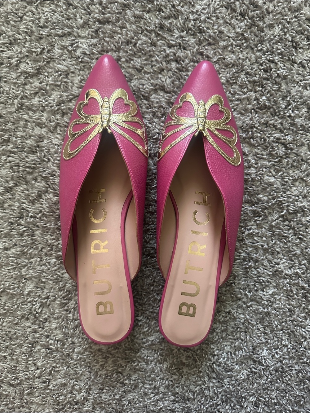 STUNNING Leather Butrich Pink & Gold Mule Heels GREAT condition! Size 10